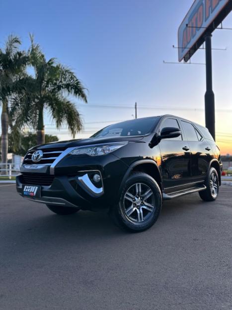 TOYOTA Hilux SW4 2.7 16V 4P FLEX SR 7 LUGARES AUTOMTICO, Foto 6