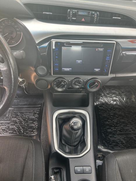 TOYOTA Hilux SW4 2.7 16V 4P SR FLEX, Foto 13