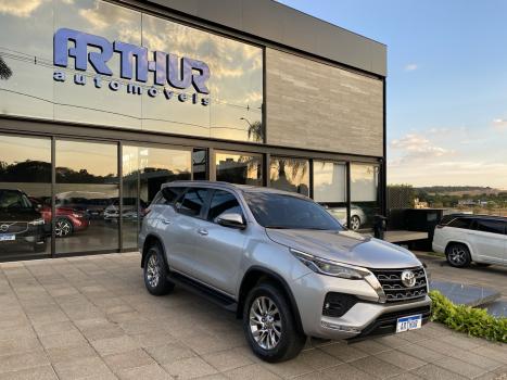 TOYOTA Hilux SW4 2.7 16V 4P FLEX SRV 7 LUGARES AUTOMTICO, Foto 3