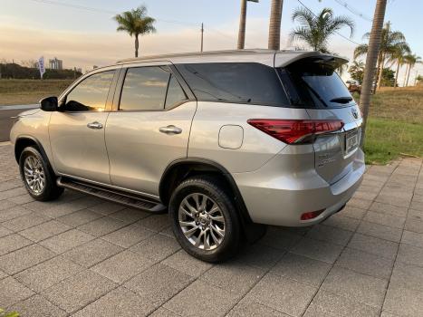 TOYOTA Hilux SW4 2.7 16V 4P FLEX SRV 7 LUGARES AUTOMTICO, Foto 6