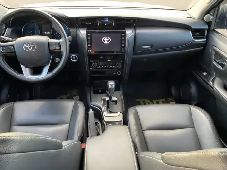TOYOTA Hilux SW4 2.7 16V 4P FLEX SRV 7 LUGARES AUTOMTICO, Foto 12