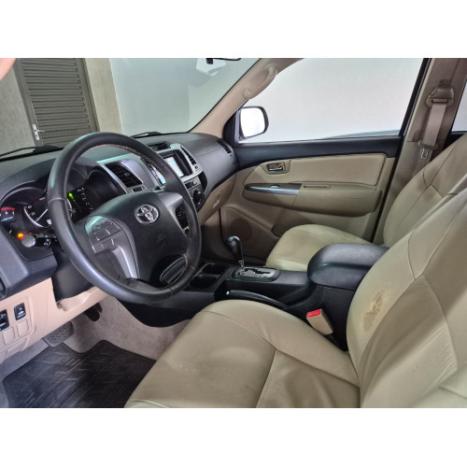 TOYOTA Hilux SW4 2.7 16V 4P SR FLEX AUTOMTICO, Foto 20