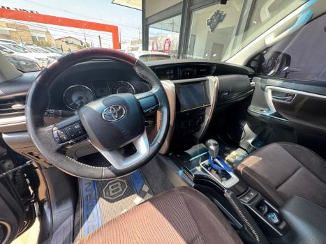TOYOTA Hilux SW4 2.7 16V 4P FLEX SR 7 LUGARES AUTOMTICO, Foto 9