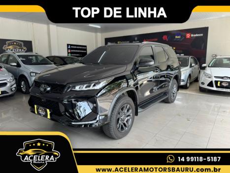 TOYOTA Hilux SW4 2.8 4P SRX 4X4 DIAMOND 7 LUGARES TURBO DIESEL AUTOMTICO, Foto 1