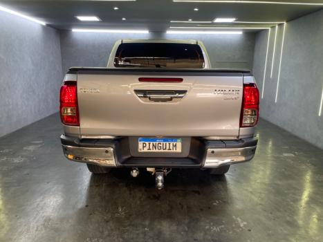 TOYOTA Hilux SW4 2.8 4P SRX 4X4 TURBO DIESEL AUTOMTICO, Foto 7