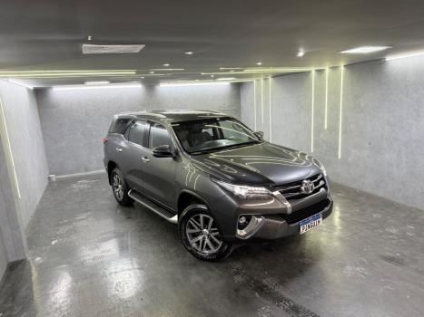 TOYOTA Hilux SW4 2.8 16V 4P SRX 4X4 7 LUGARES TURBO DIESEL AUTOMTICO, Foto 1