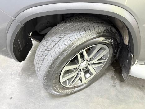 TOYOTA Hilux SW4 2.8 16V 4P SRX 4X4 7 LUGARES TURBO DIESEL AUTOMTICO, Foto 11