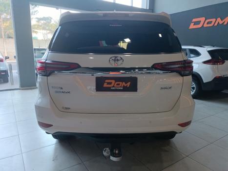 TOYOTA Hilux SW4 2.8 16V 4P SRX 4X4 7 LUGARES TURBO DIESEL AUTOMTICO, Foto 6