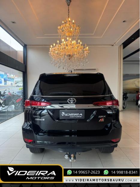 TOYOTA Hilux SW4 2.8 16V 4P SRX 4X4 7 LUGARES TURBO DIESEL AUTOMTICO, Foto 7