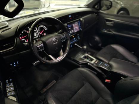 TOYOTA Hilux SW4 2.8 16V 4P GR-S 7 LUGARES 4X4 TURBO DIESEL AUTOMTICO, Foto 7