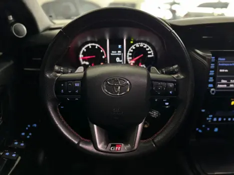 TOYOTA Hilux SW4 2.8 16V 4P GR-S 7 LUGARES 4X4 TURBO DIESEL AUTOMTICO, Foto 9