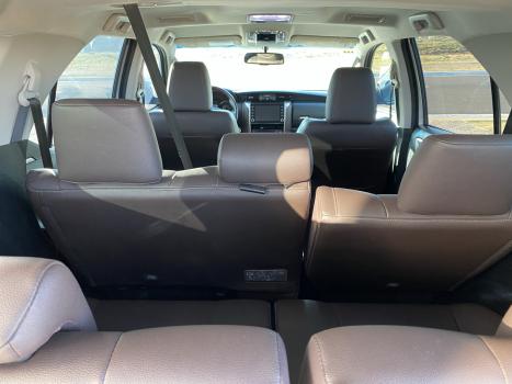 TOYOTA Hilux SW4 2.8 16V 4P SRX 4X4 7 LUGARES TURBO DIESEL AUTOMTICO, Foto 11