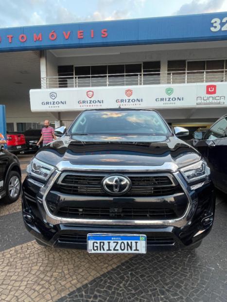 TOYOTA Hilux SW4 2.8 16V 4P SRX 4X4 7 LUGARES TURBO DIESEL AUTOMTICO, Foto 3