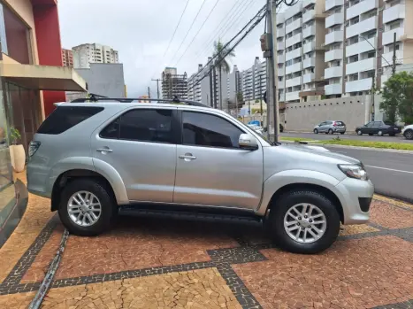 TOYOTA Hilux SW4 3.0 16V 4P SRV 4X4 TURBO DIESEL AUTOMTICO, Foto 6