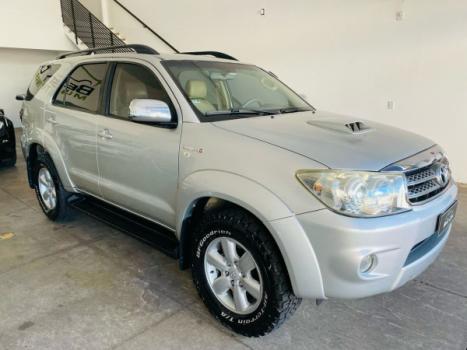TOYOTA Hilux SW4 3.0 16V 4P SRV 4X4 7 LUGARES TURBO DIESEL AUTOMTICO, Foto 7