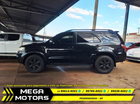 TOYOTA Hilux SW4 3.0 16V 4P SRV 4X4 7 LUGARES TURBO DIESEL AUTOMTICO, Foto 2