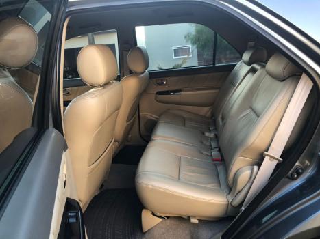 TOYOTA Hilux SW4 3.0 16V 4P SRV 4X4 TURBO DIESEL AUTOMTICO, Foto 6