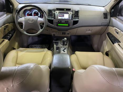 TOYOTA Hilux SW4 3.0 16V 4P SRV 4X4 TURBO DIESEL AUTOMTICO, Foto 12