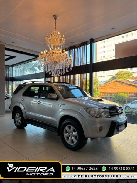 TOYOTA Hilux SW4 3.0 16V 4P SRV 4X4 7 LUGARES TURBO DIESEL AUTOMTICO, Foto 4