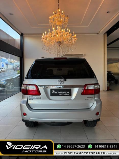 TOYOTA Hilux SW4 3.0 16V 4P SRV 4X4 7 LUGARES TURBO DIESEL AUTOMTICO, Foto 7