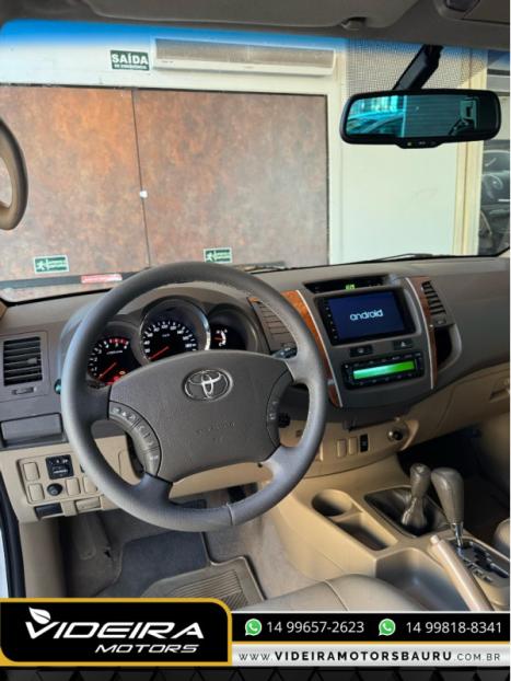 TOYOTA Hilux SW4 3.0 16V 4P SRV 4X4 7 LUGARES TURBO DIESEL AUTOMTICO, Foto 9