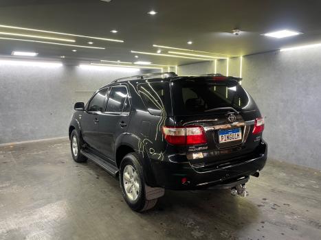 TOYOTA Hilux SW4 3.0 16V 4P SRV 4X4 7 LUGARES TURBO DIESEL AUTOMTICO, Foto 7
