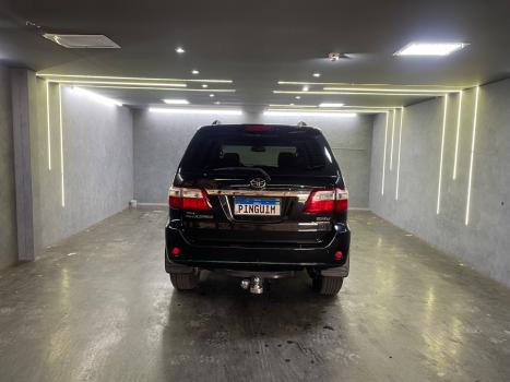 TOYOTA Hilux SW4 3.0 16V 4P SRV 4X4 7 LUGARES TURBO DIESEL AUTOMTICO, Foto 8