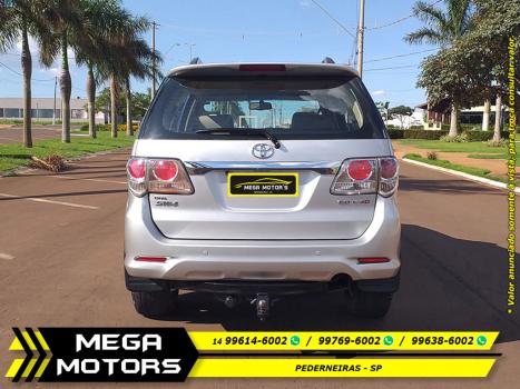 TOYOTA Hilux SW4 3.0 16V 4P SR 4X4 TURBO DIESEL AUTOMTICO, Foto 6