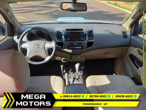 TOYOTA Hilux SW4 3.0 16V 4P SR 4X4 TURBO DIESEL AUTOMTICO, Foto 11