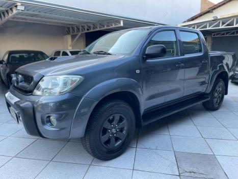 TOYOTA Hilux SW4 3.0 16V 4P SRV 4X4 TURBO DIESEL AUTOMTICO, Foto 2