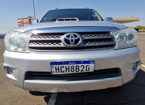 TOYOTA Hilux SW4 3.0 16V 4P SRV 4X4 7 LUGARES TURBO DIESEL AUTOMTICO, Foto 7