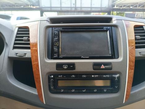 TOYOTA Hilux SW4 3.0 16V 4P SRV 4X4 7 LUGARES TURBO DIESEL AUTOMTICO, Foto 16