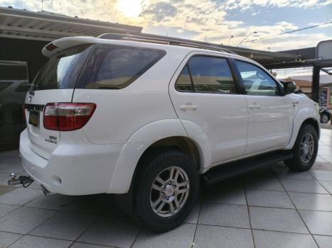 TOYOTA Hilux SW4 3.0 16V 4P SRV 4X4 7 LUGARES TURBO DIESEL AUTOMTICO, Foto 26