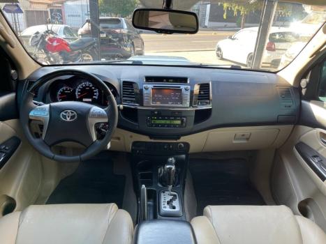 TOYOTA Hilux SW4 , Foto 11