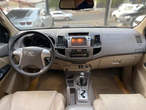 TOYOTA Hilux SW4 , Foto 15