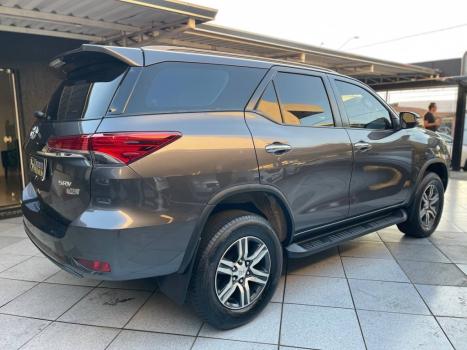 TOYOTA Hilux SW4 , Foto 4