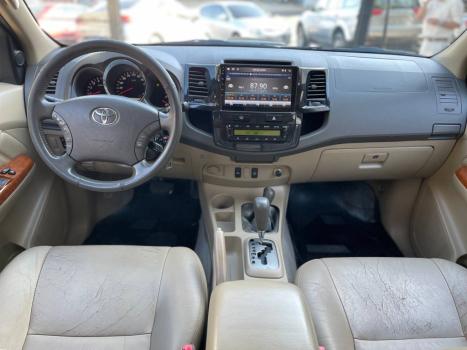 TOYOTA Hilux SW4 , Foto 11