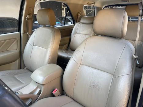 TOYOTA Hilux SW4 , Foto 16