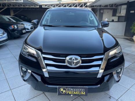 TOYOTA Hilux SW4 , Foto 2