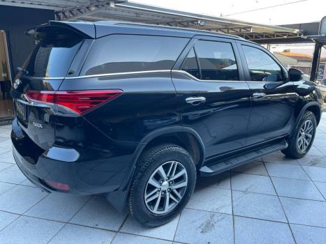 TOYOTA Hilux SW4 , Foto 6
