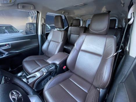 TOYOTA Hilux SW4 , Foto 10