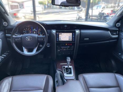 TOYOTA Hilux SW4 , Foto 13