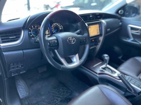 TOYOTA Hilux SW4 , Foto 16