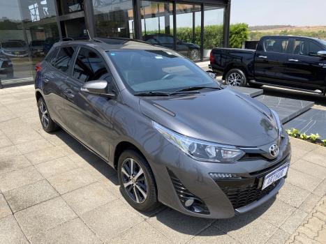 TOYOTA Yaris Hatch 1.5 16V 4P FLEX XLS CONNECT MULTIDRIVE AUTOMTICO CVT, Foto 2