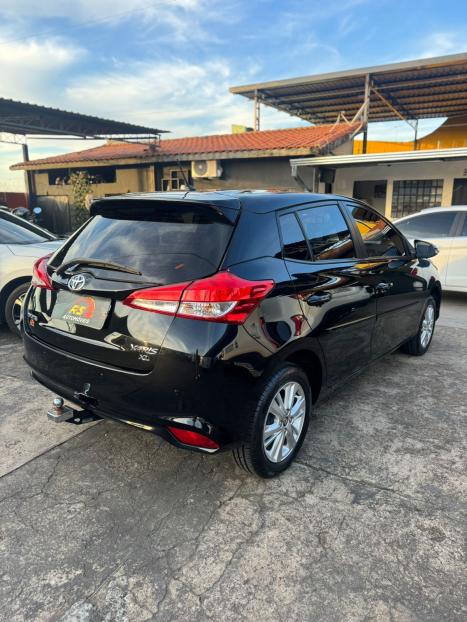 TOYOTA Yaris Hatch 1.3 16V 4P FLEX XL, Foto 4