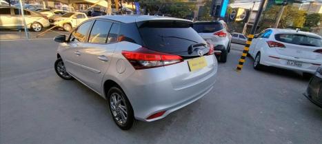 TOYOTA Yaris Hatch 1.5 16V 4P FLEX XL MULTIDRIVE AUTOMTICO CVT, Foto 4