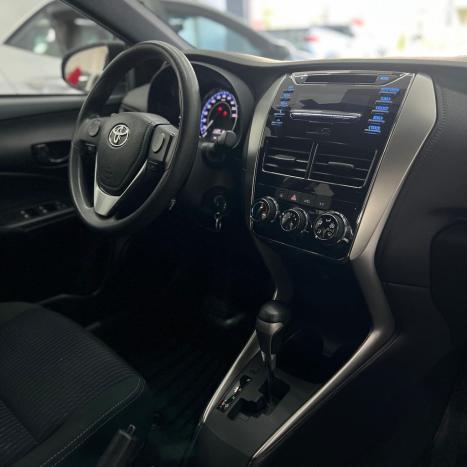 TOYOTA Yaris Hatch 1.3 16V 4P FLEX XL MULTIDRIVE AUTOMTICO CVT, Foto 2