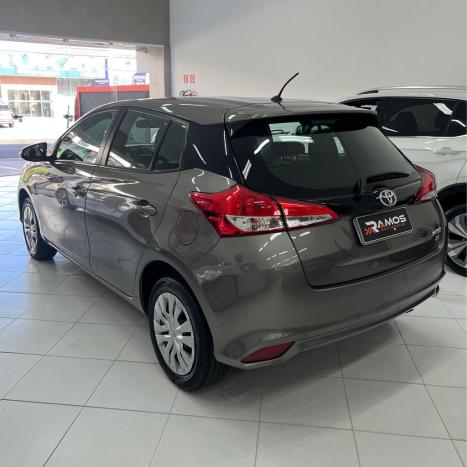 TOYOTA Yaris Hatch 1.3 16V 4P FLEX XL MULTIDRIVE AUTOMTICO CVT, Foto 8