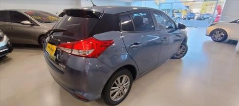 TOYOTA Yaris Hatch 1.5 16V 4P FLEX XL PLUS CONNECT MULTIDRIVE AUTOMTICO CVT, Foto 3