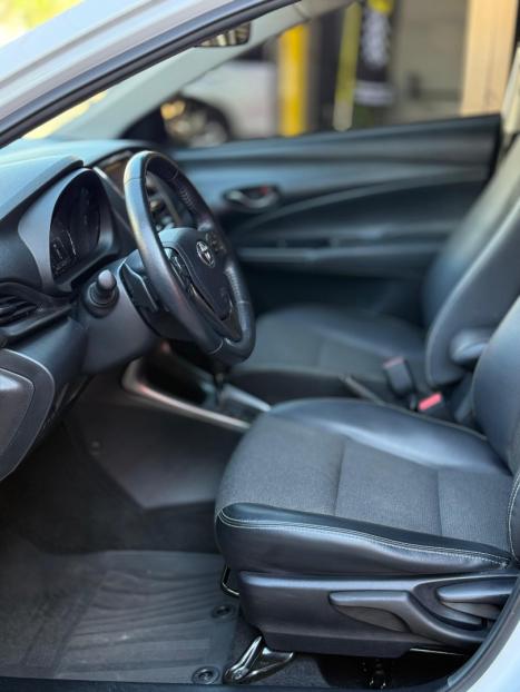 TOYOTA Yaris Hatch 1.5 16V 4P FLEX XS CONNECT MULTIDRIVE AUTOMTICO CVT, Foto 11